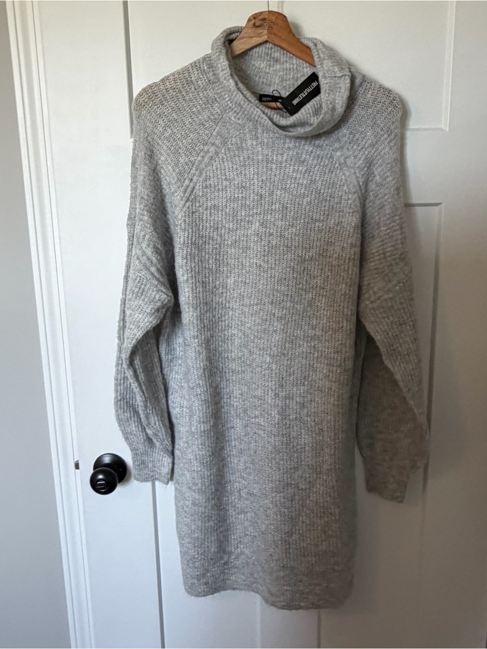 Pretty Little Thing Heather Gray Cowl Neck Knit Sweater Dress NEW Medium Casual
